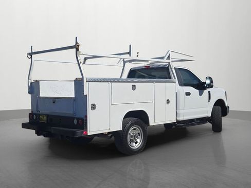 Used 2019 Ford F350 XL w/ XL Value Package image 4