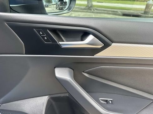Used 2020 Volkswagen Jetta SE FWD image 22