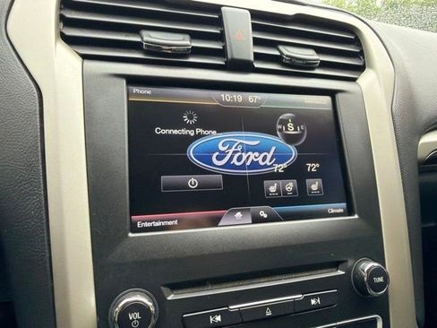 Used 2016 Ford Fusion SE w/ Equipment Group 202A FWD image 30