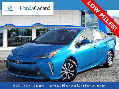 Used 2020 Toyota Prius XLE image 1
