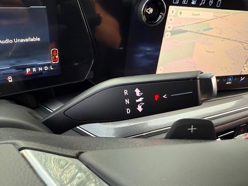 New 2026 Chevrolet Suburban RST image 19