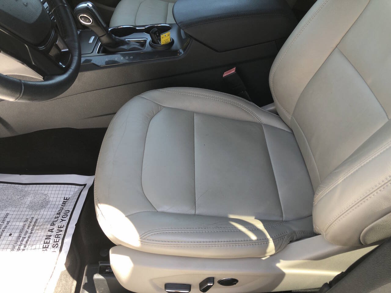 Used 2018 Ford Explorer XLT w/ Equipment Group 202A FWD image 15