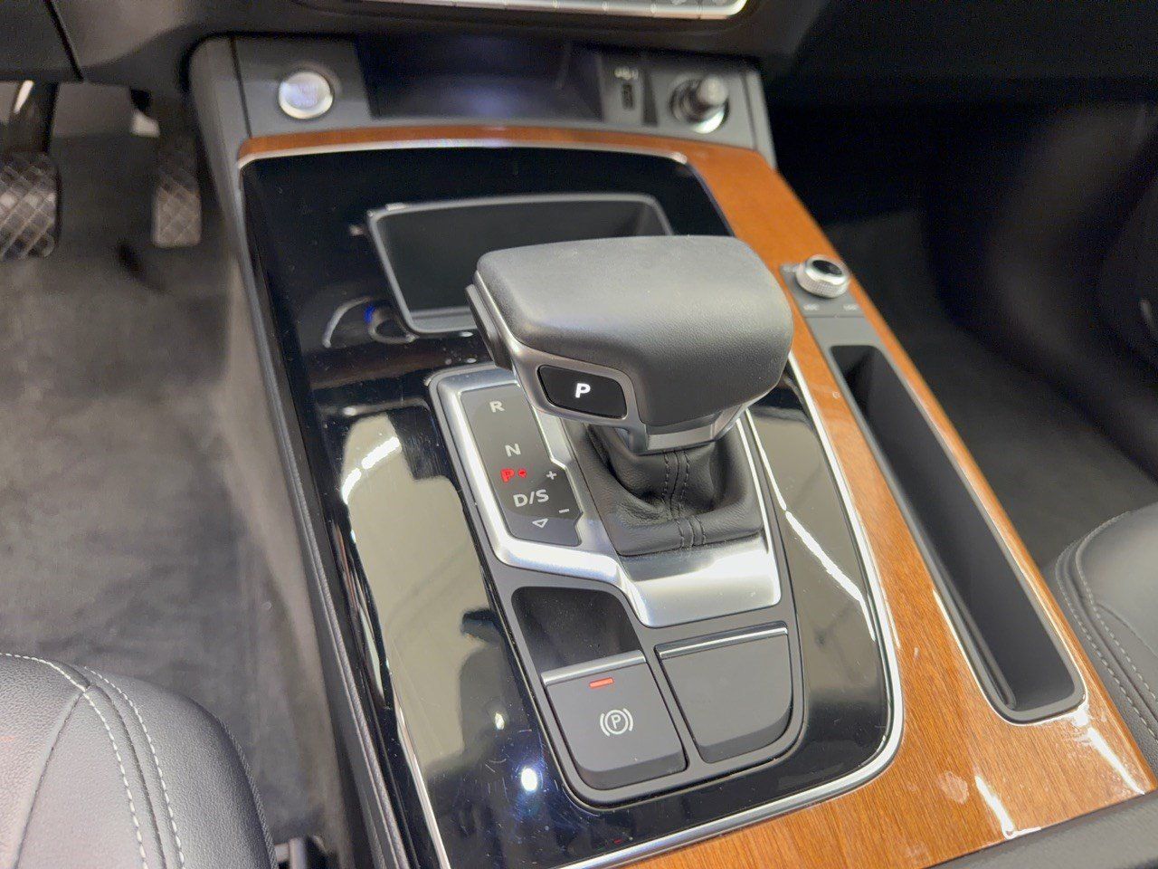 Used 2022 Audi Q5 2.0T Premium AWD/4WD image 21