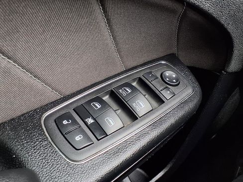 Used 2023 Dodge Charger SXT w/ Blacktop Package image 9