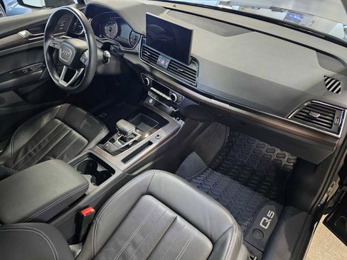 Used 2023 Audi Q5 2.0T Premium w/ Convenience Package image 11