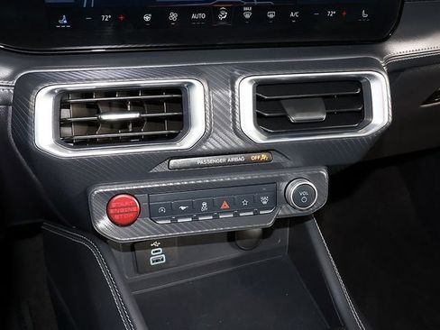 Used 2025 Ford Mustang Premium RWD image 21