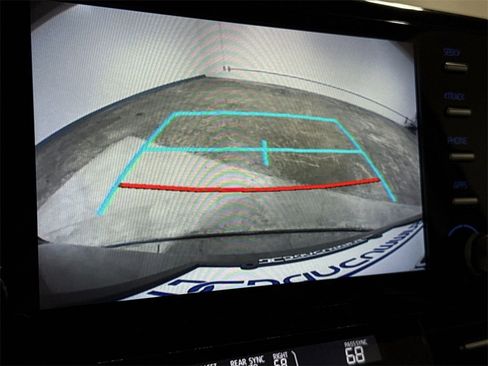 Used 2024 Toyota Sienna XLE image 14