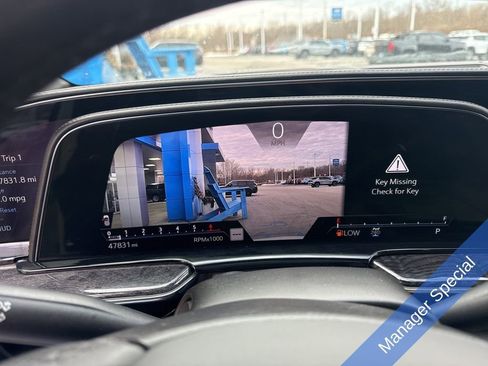 Used 2021 Cadillac Escalade ESV Premium Luxury image 19