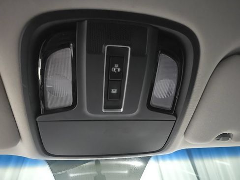 Used 2017 Kia Sorento AWD image 21