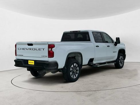 Used 2024 Chevrolet Silverado 2500 Custom w/ Custom Convenience Package AWD/4WD image 5