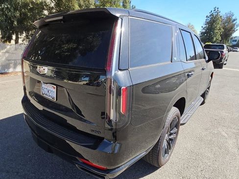 Used 2023 Cadillac Escalade Sport image 9