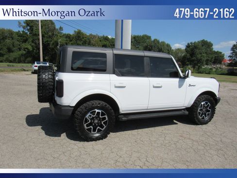 Used 2024 Ford Bronco Outer Banks AWD/4WD image 16
