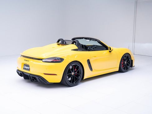 Certified 2023 Porsche 718 Boxster Spyder image 9