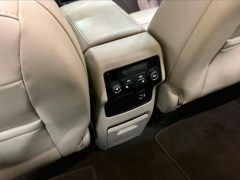 Used 2018 GMC Acadia Denali w/ Technology Package image 37