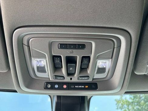 Used 2020 GMC Sierra 1500 SLT w/ SLT Premium Plus Package AWD/4WD image 36