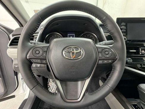 Used 2023 Toyota Camry SE w/ Cold Weather Package FWD image 16