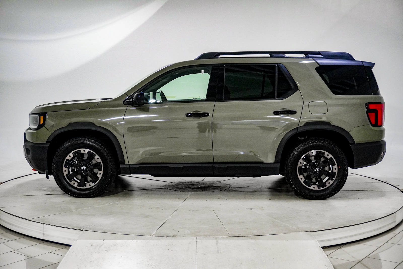 Certified 2026 Honda Passport TrailSport Elite image 5