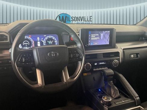 Used 2025 Toyota 4Runner TRD Off-Road AWD/4WD image 14