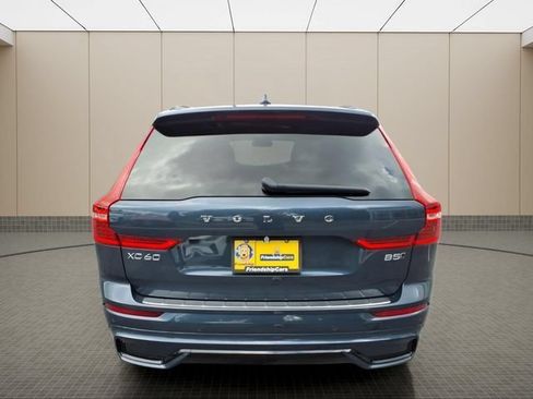 Used 2025 Volvo XC60 B5 Core w/ Protection Package Premier AWD/4WD image 10