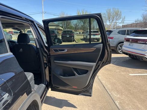 New 2026 Volkswagen Atlas SE AWD/4WD image 17