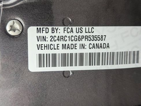 Used 2023 Chrysler Voyager LX image 37