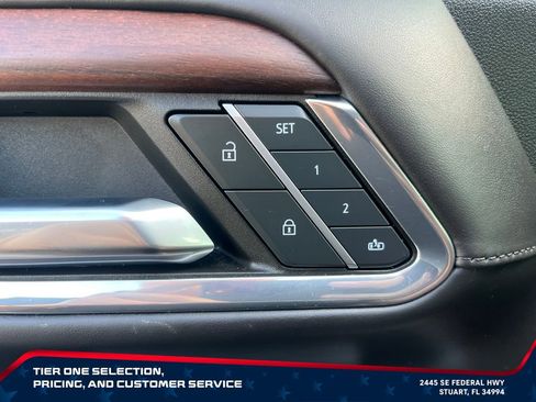 Used 2024 GMC Sierra 1500 Denali Ultimate AWD/4WD image 12