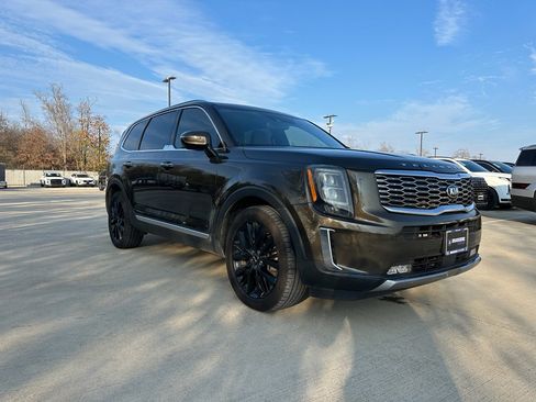 Used 2021 Kia Telluride SX image 3