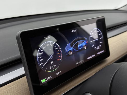 Used 2018 Tesla Model 3 Long Range image 15