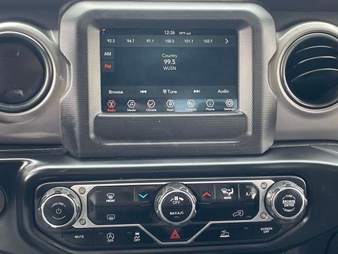 Used 2022 Jeep Gladiator Sport AWD/4WD image 27