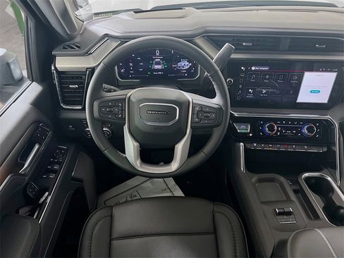 New 2026 GMC Sierra 3500 Denali w/ Denali Reserve Package image 18