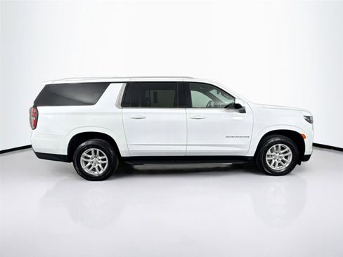 Used 2021 Chevrolet Suburban LT image 10