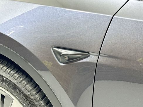 Used 2023 Tesla Model Y Long Range image 10