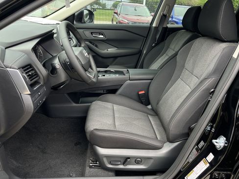 New 2026 Nissan Rogue SV FWD image 12