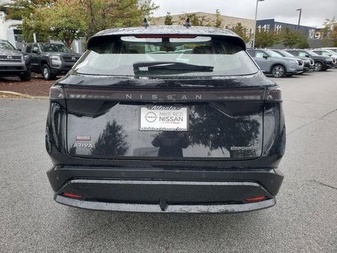 Certified 2023 Nissan Ariya FWD image 5