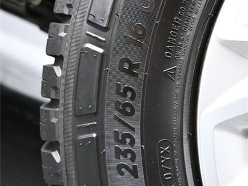 Used 2016 Ford Transit 250 130 Low Roof w/ Exterior Upgrade Package image 20