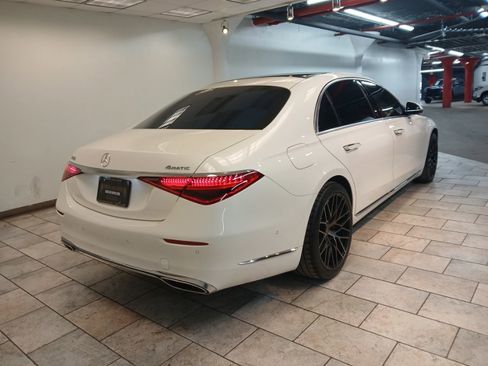 Used 2022 Mercedes-Benz S 500 4MATIC image 4