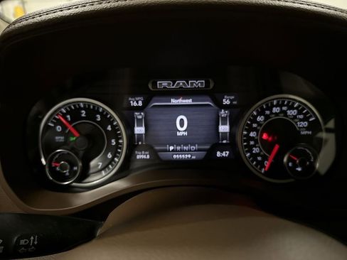 Used 2019 RAM 1500 Laramie image 12