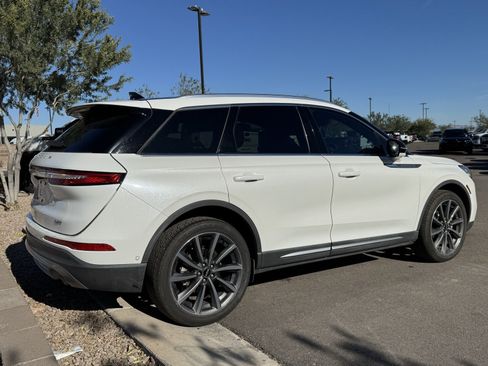 Used 2020 Lincoln Corsair Reserve w/ Equipment Group 201A image 3