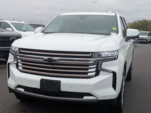 Used 2021 Chevrolet Tahoe High Country w/ Premium Package image 8