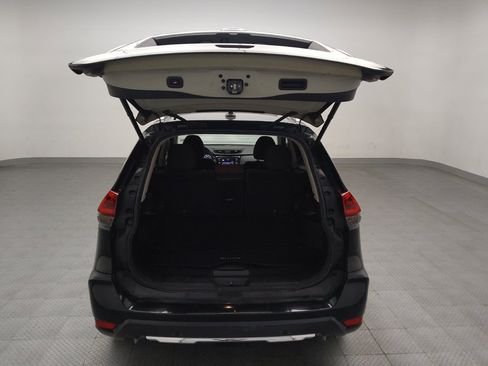 Used 2020 Nissan Rogue SV w/ Premium Package FWD image 29