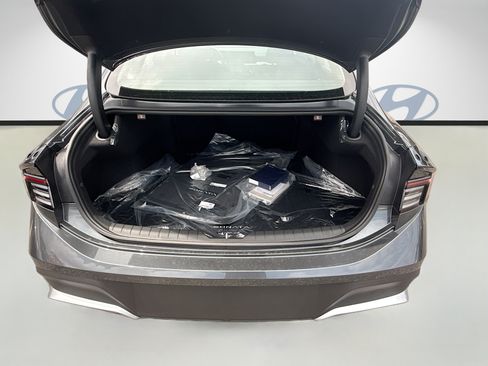 New 2026 Hyundai Sonata SE FWD image 18