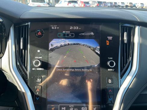 Used 2022 Subaru Outback Premium image 27