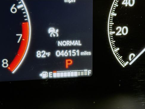Used 2024 Honda CR-V EX image 19