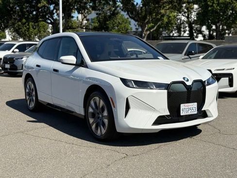 Used 2026 BMW iX xDrive45 image 6