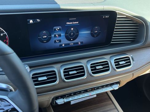 New 2026 Mercedes-Benz GLE 450 4MATIC image 26