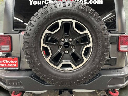 Used 2016 Jeep Wrangler Unlimited Rubicon image 6