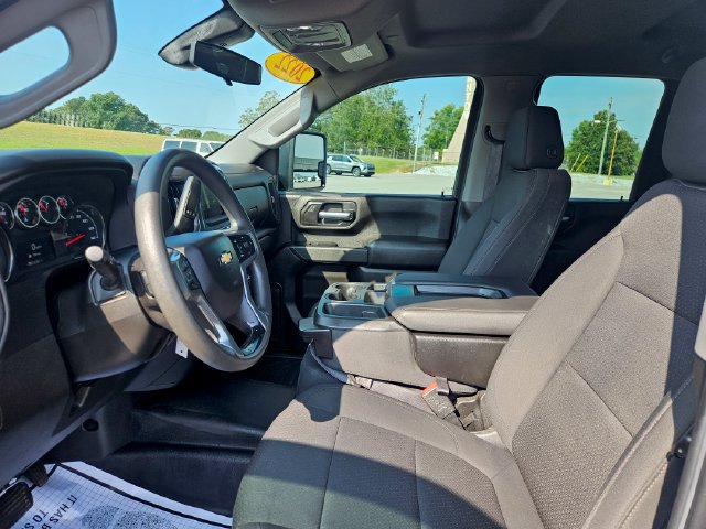 Used 2022 Chevrolet Silverado 2500 W/T w/ Safety Confidence Package RWD image 9