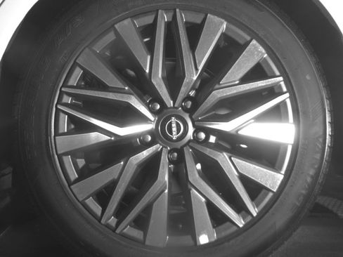 Used 2025 Nissan Altima 2.5 SV image 14