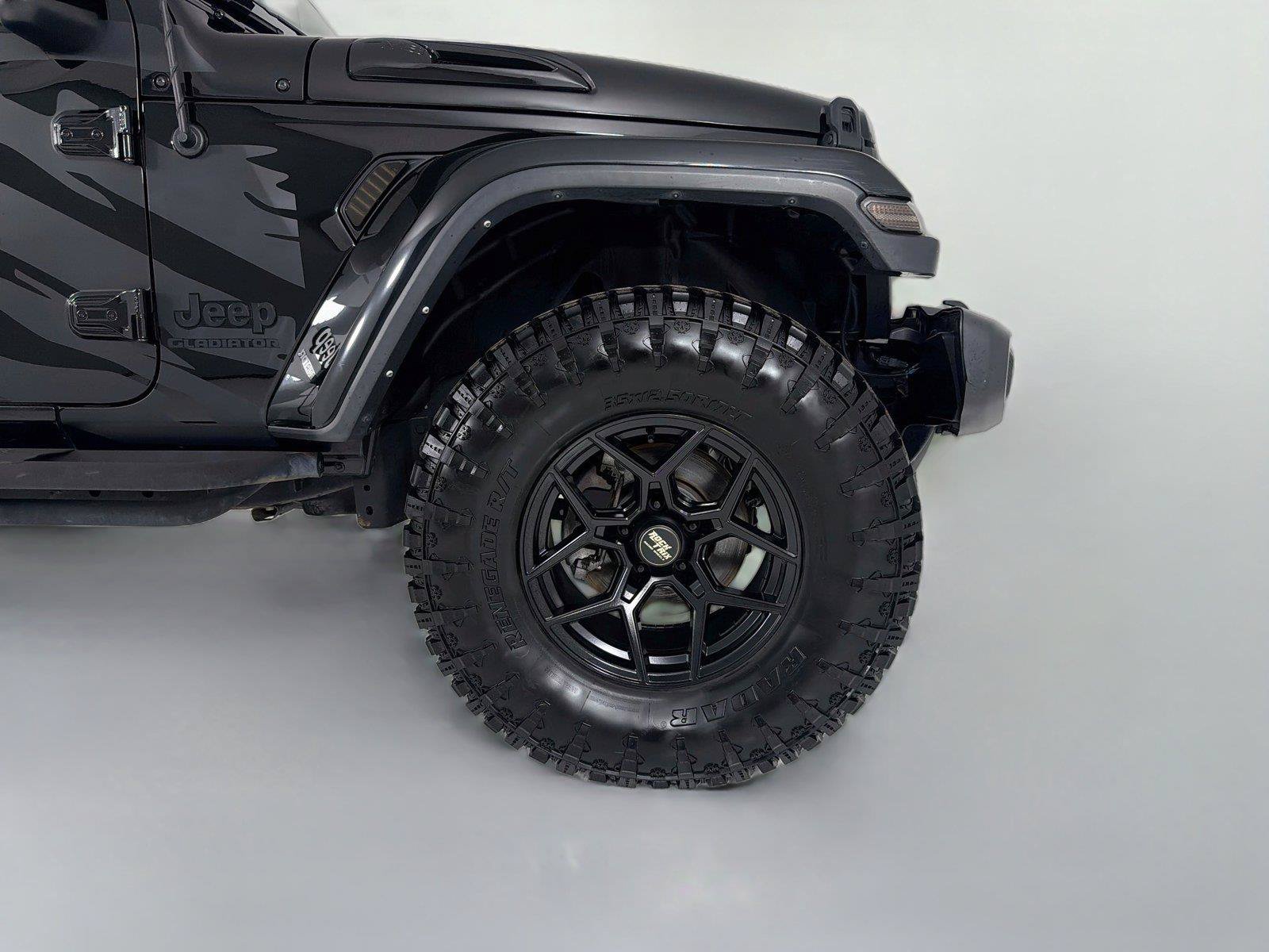 Used 2022 Jeep Gladiator Sport AWD/4WD image 26