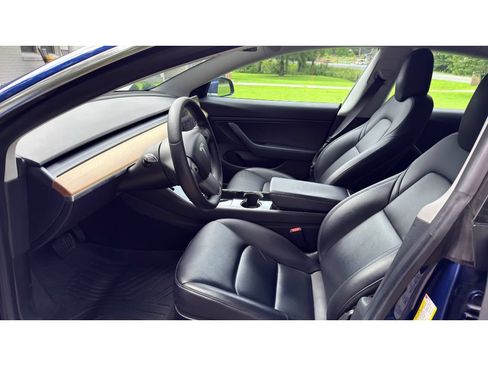 Used 2019 Tesla Model 3 RWD image 6